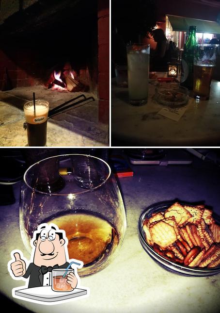 Πέτρινο Café Bar