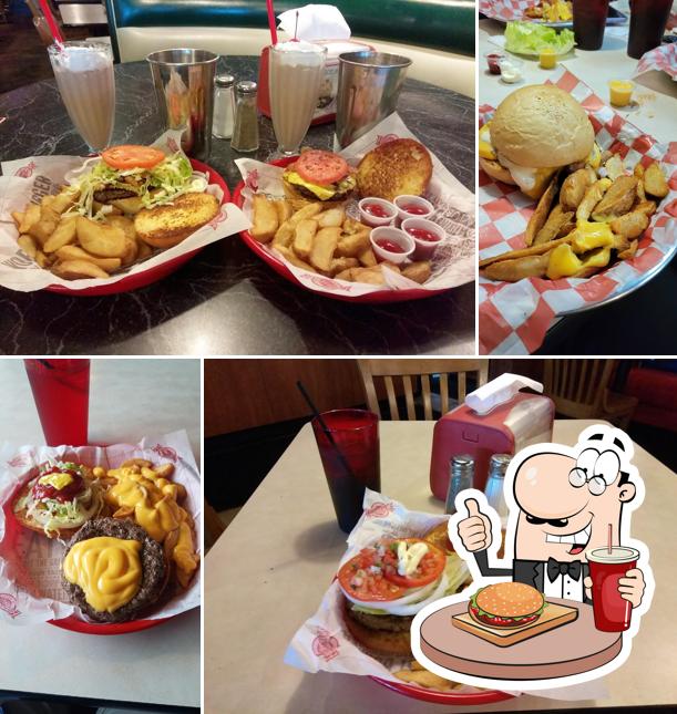 Fuddruckers