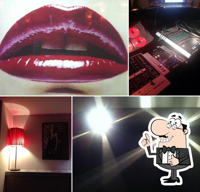 Boogie's Bar