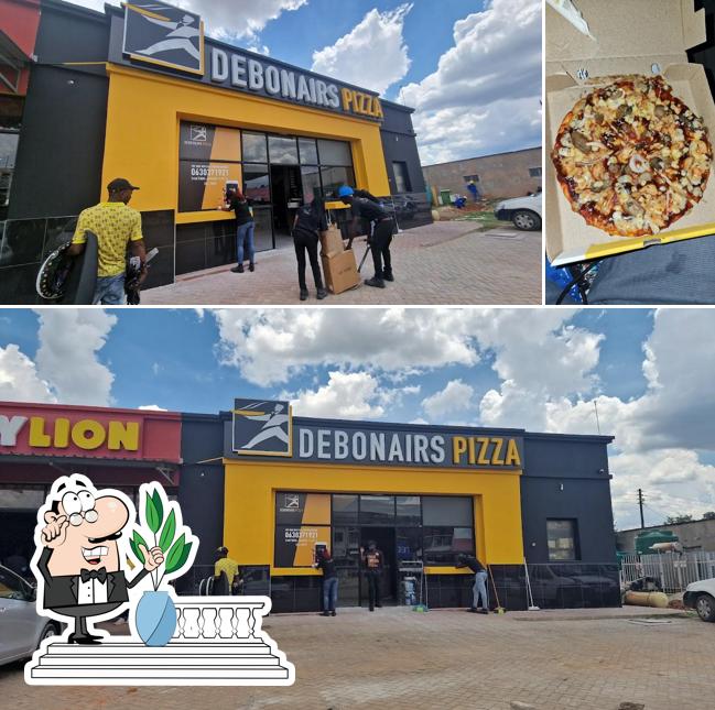 Debonairs Pizza