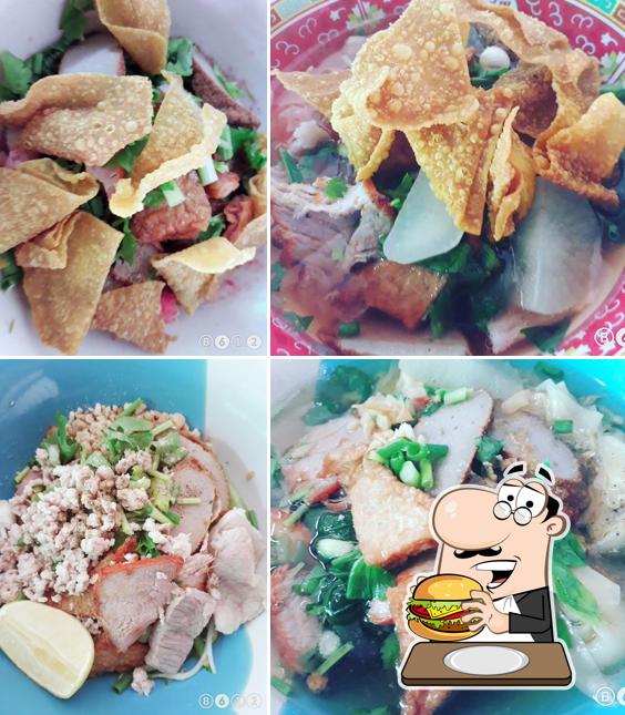 ก๋วยเตี๋ยว ป้าสาย