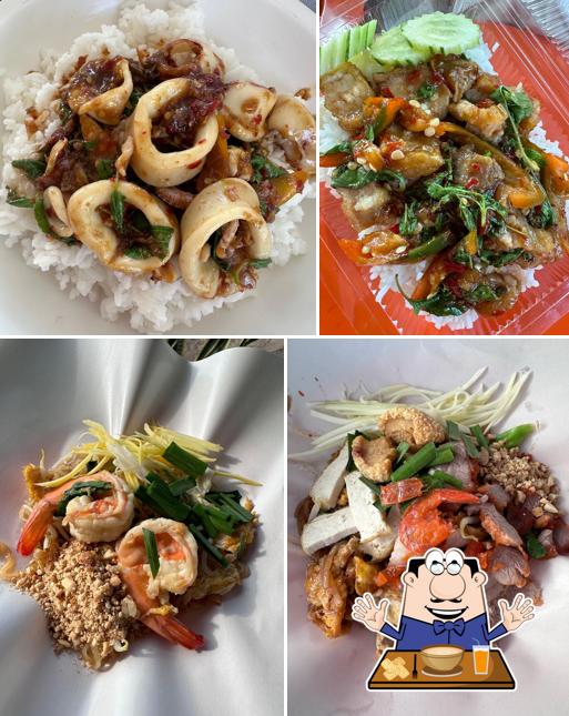 ร้านอาหารตามสั่ง ผัดไทย