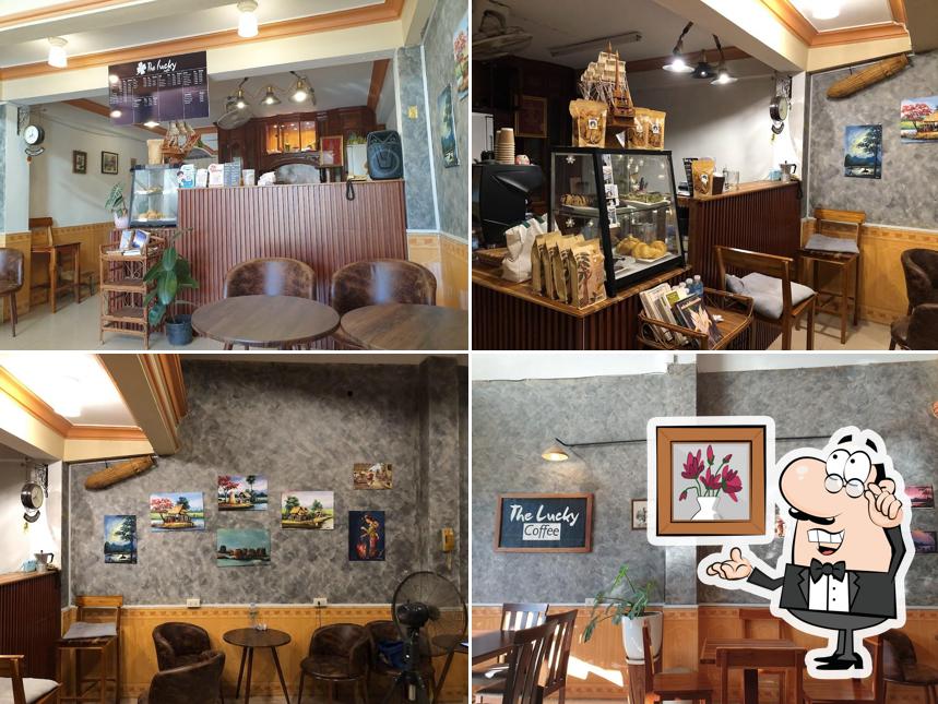 Lucky Café