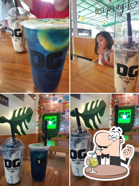DG Des-TEA-ny Cafe