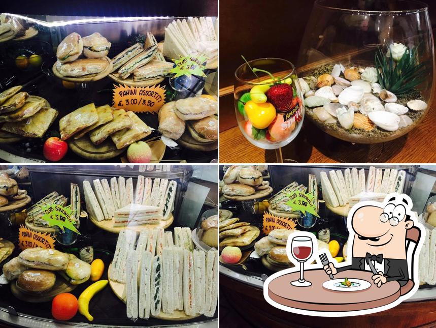 Station Bar
