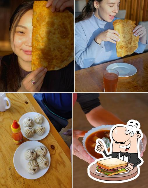 Сэндвичи с сыром на гриле в "ташкенте кафе"