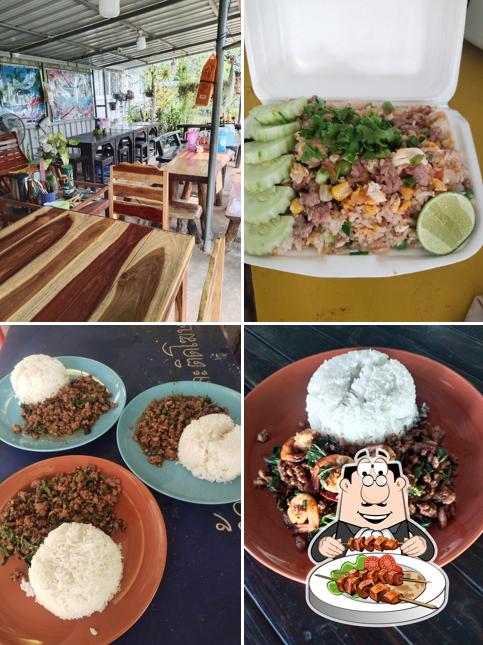 ส้มข้าวกะเพรา