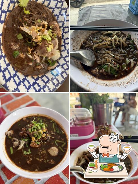 ก๋วยเตี๋ยวทองเอก (ก๋วยเตี๋ยวน้ำตก หมู-เนื้อ)