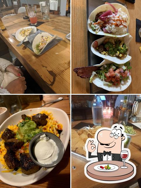 Barra Tacos + Cocktails
