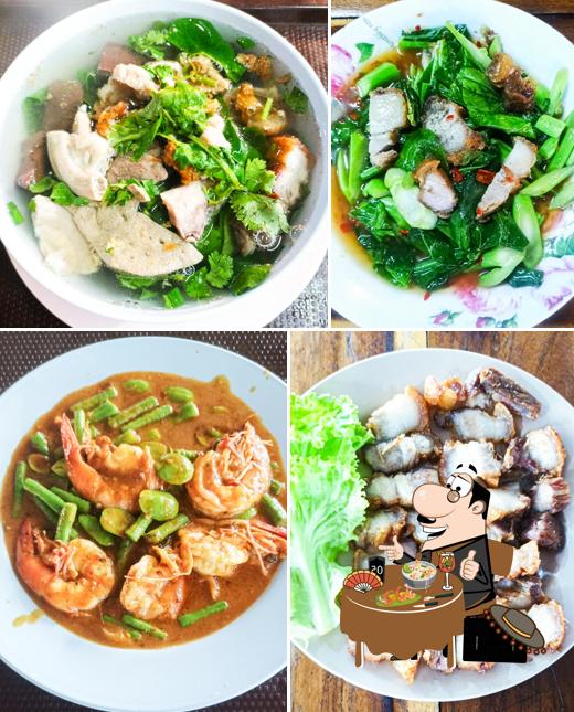 5แยกฉลอง ข้าวหมูกรอบ & ข้าวมันไก่ by เจ้นิด