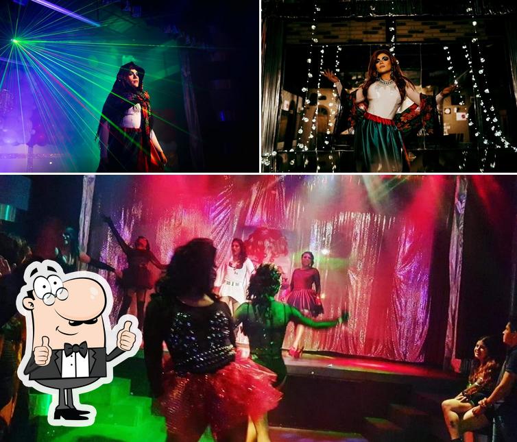 Arthurs Disco y Bar
