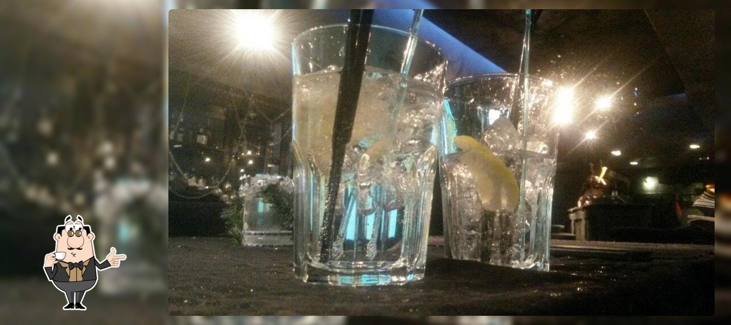 Black Taverna Lounge