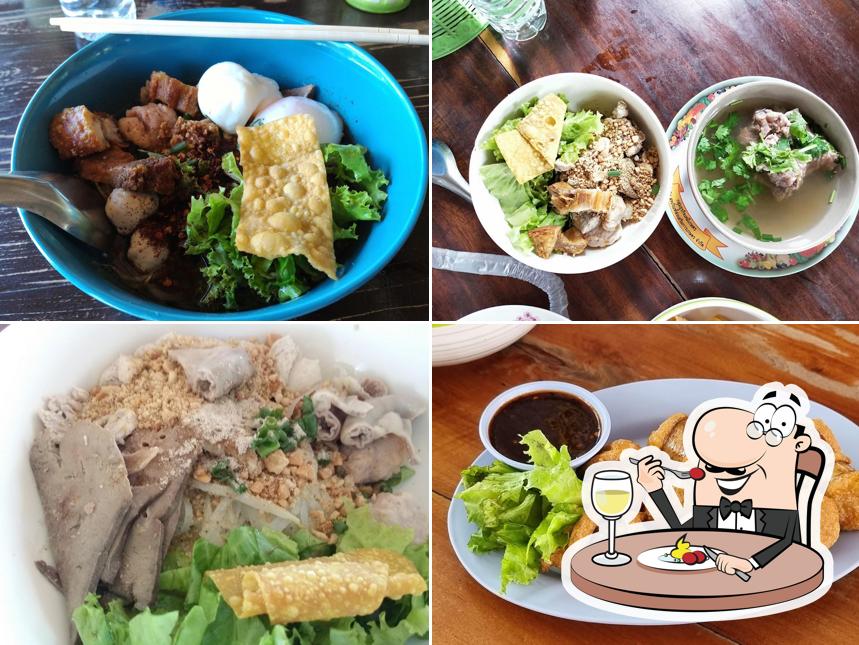 ก๋วยเตี๋ยวทางโค้ง