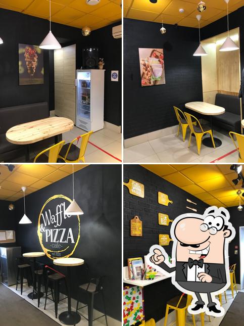 Waffle & Pizza