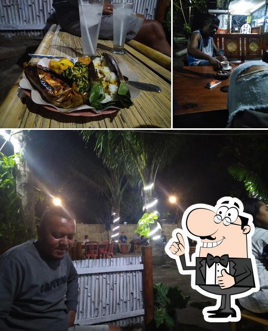 Kedai M-PONG