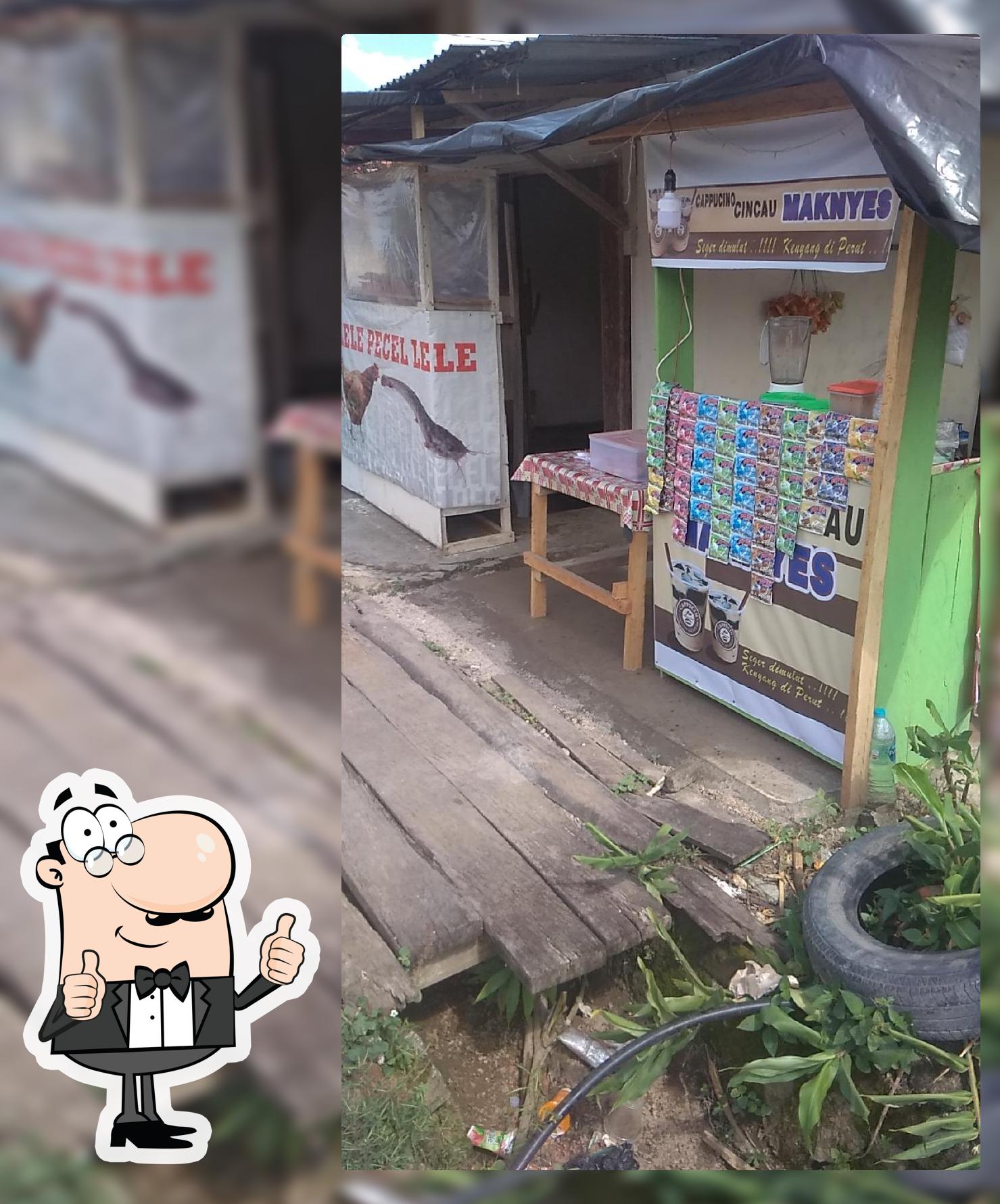 Ayam geprek dan es capucino