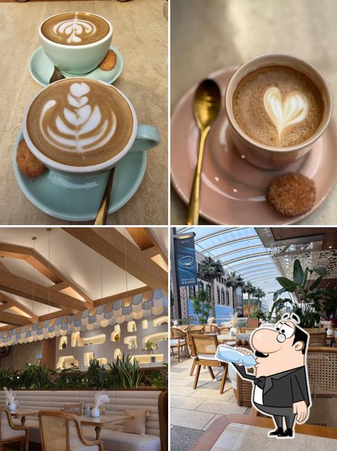 Brunch & Cake Avenues Mall