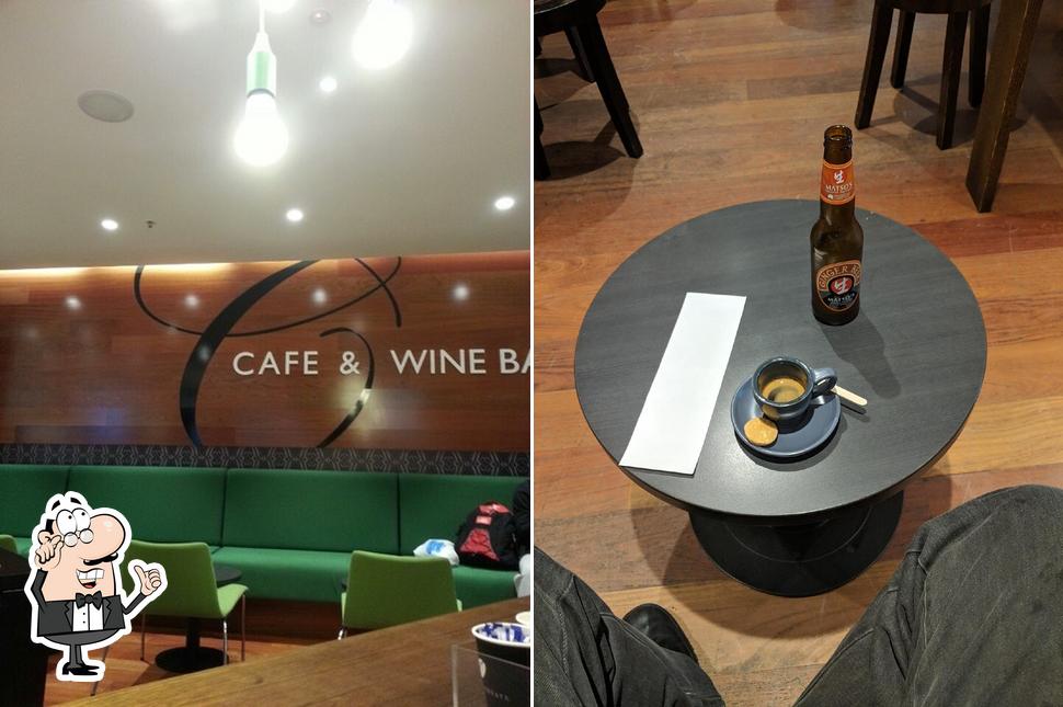 Coffee & Wine Bar (Newslink)