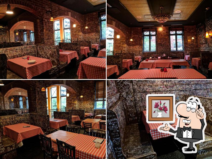 Gino's East