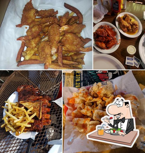 Geno's Sports Bar And Grill