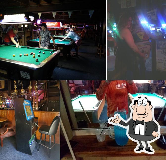 Pyrates Sports Bar