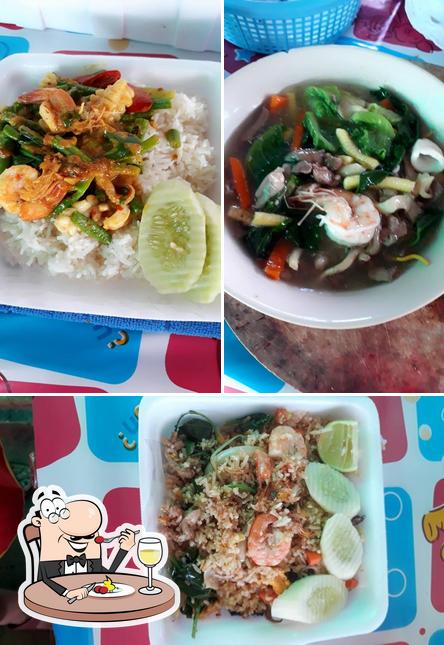 ร้านก๋วยเตี๋ยวเจ๊ดา - สำนักขัน