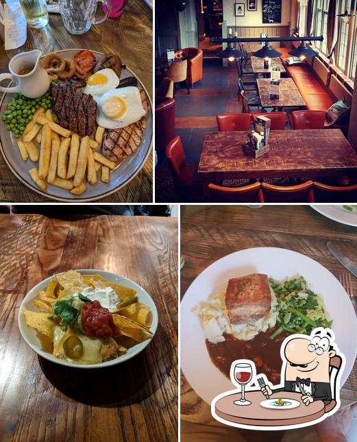 The Fox And Hounds
