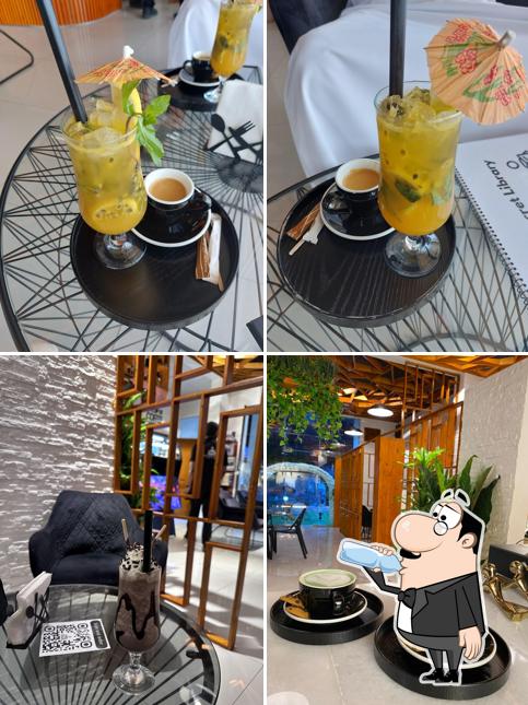 The Secret Library cafe مقهى المكتبة السرية