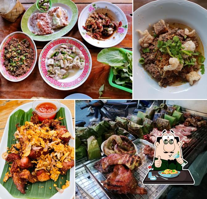 Laab Kai Meuang Phan Waen
