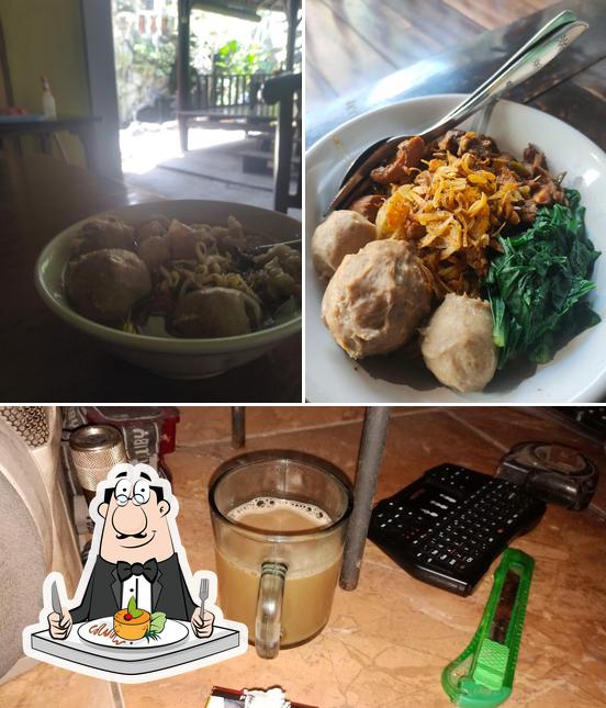 Mie Ayam & Bakso Sekar Maju (Pasar Sumber)