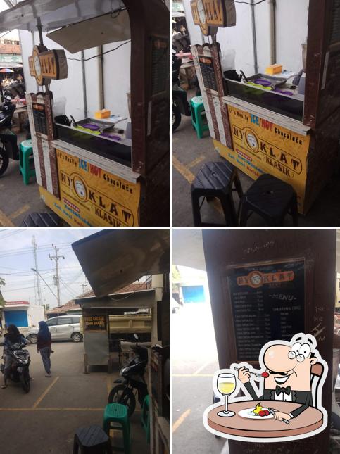 Nyoklat klasik kramat