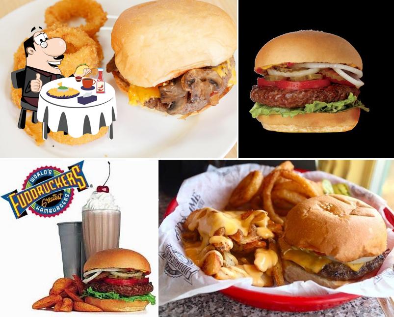 Fuddruckers
