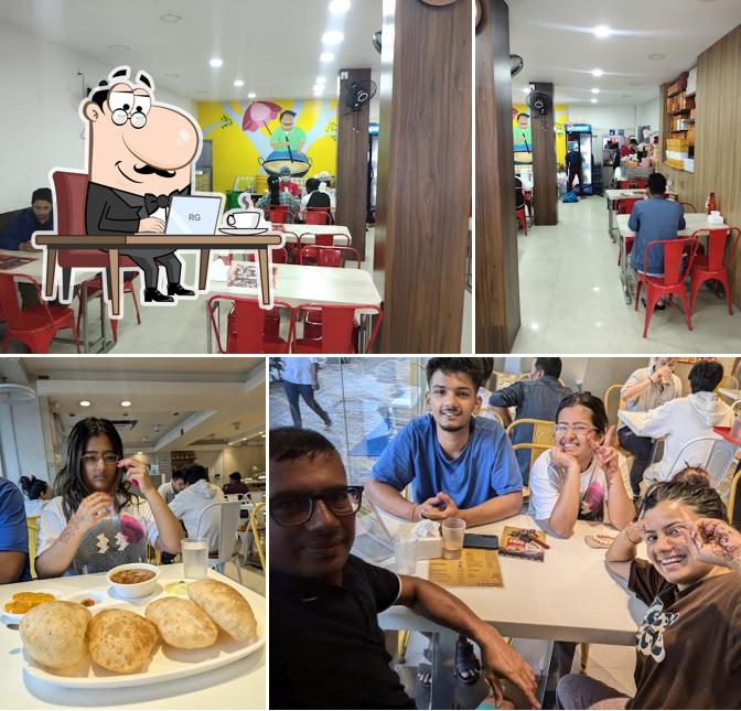 Paawan Sweets Battisputali