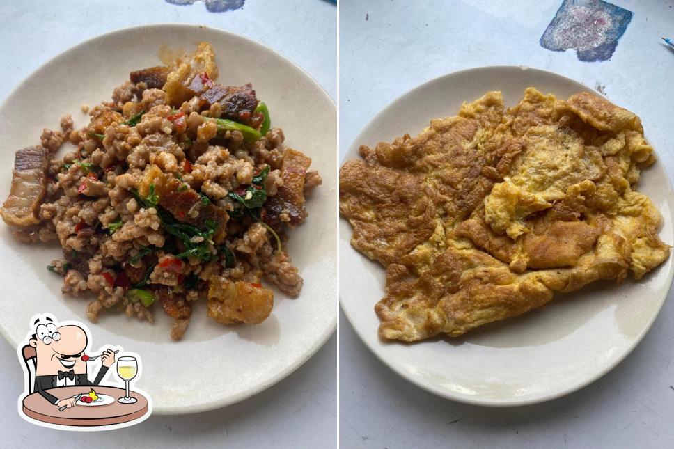 ร้านก๋วยเตี๋ยวอาหารตามสั่งแม่น้ำค้าง