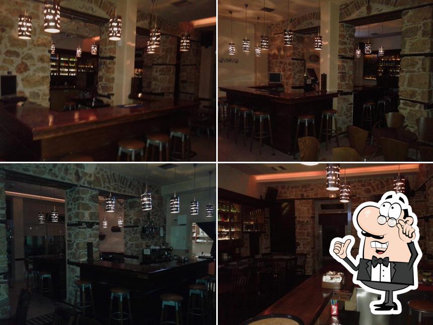 2χωρο Cafe-Bar