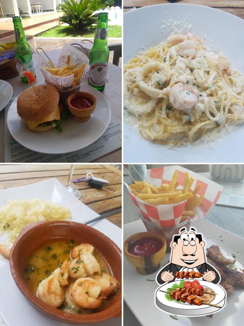 Elixir Pool Restaurant & Lounge