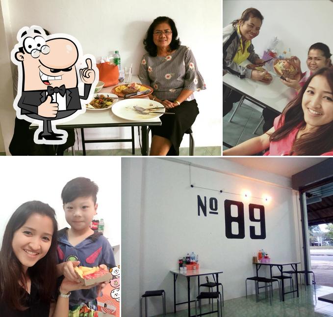 สเต็กเด็กเเนว ร้านเอ็กตี้นายน์