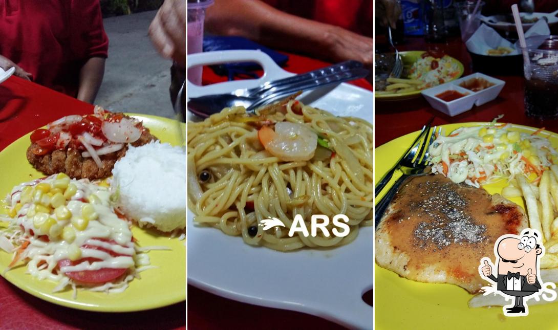 ร้านสเต็กหมีใหญ่ใจดี