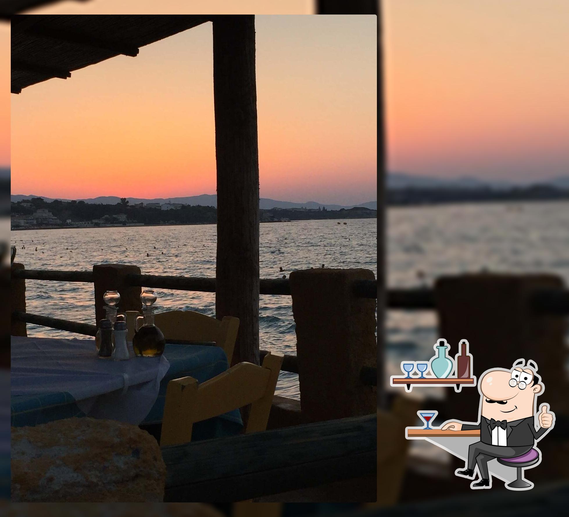 Taverna Paradise