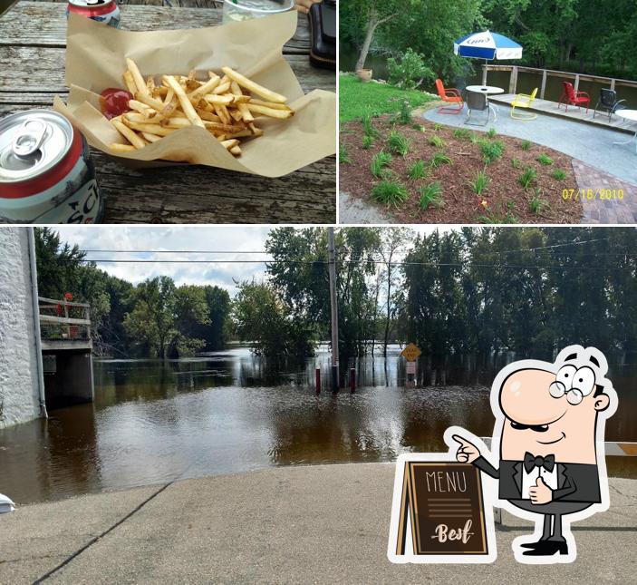 Molly's Buckhorn Bar and Grill