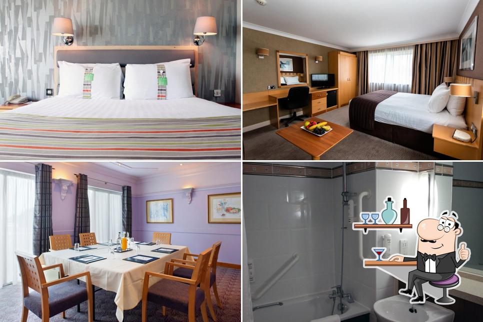 Holiday Inn A55 Chester West by IHG