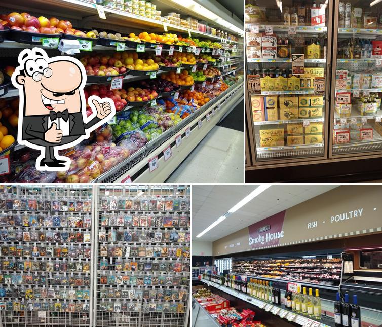 Hansen's IGA Supermarket - Sparta WI