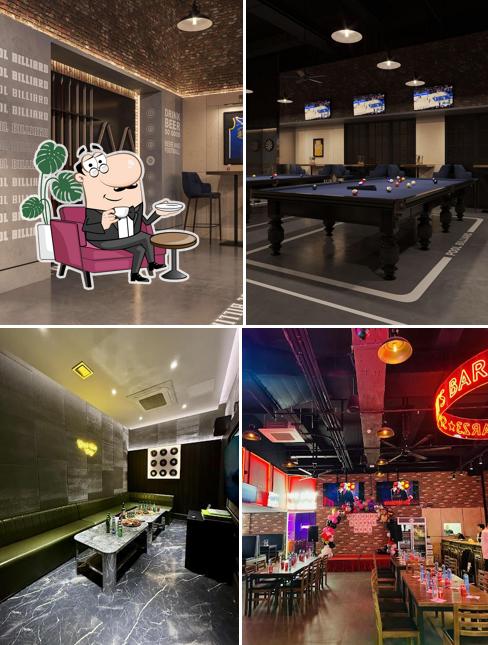 BAR 23 sports bar & karaoke