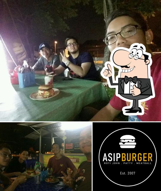 Asip's Burger Bachang