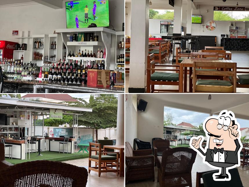 Level 1 bar and restaurant