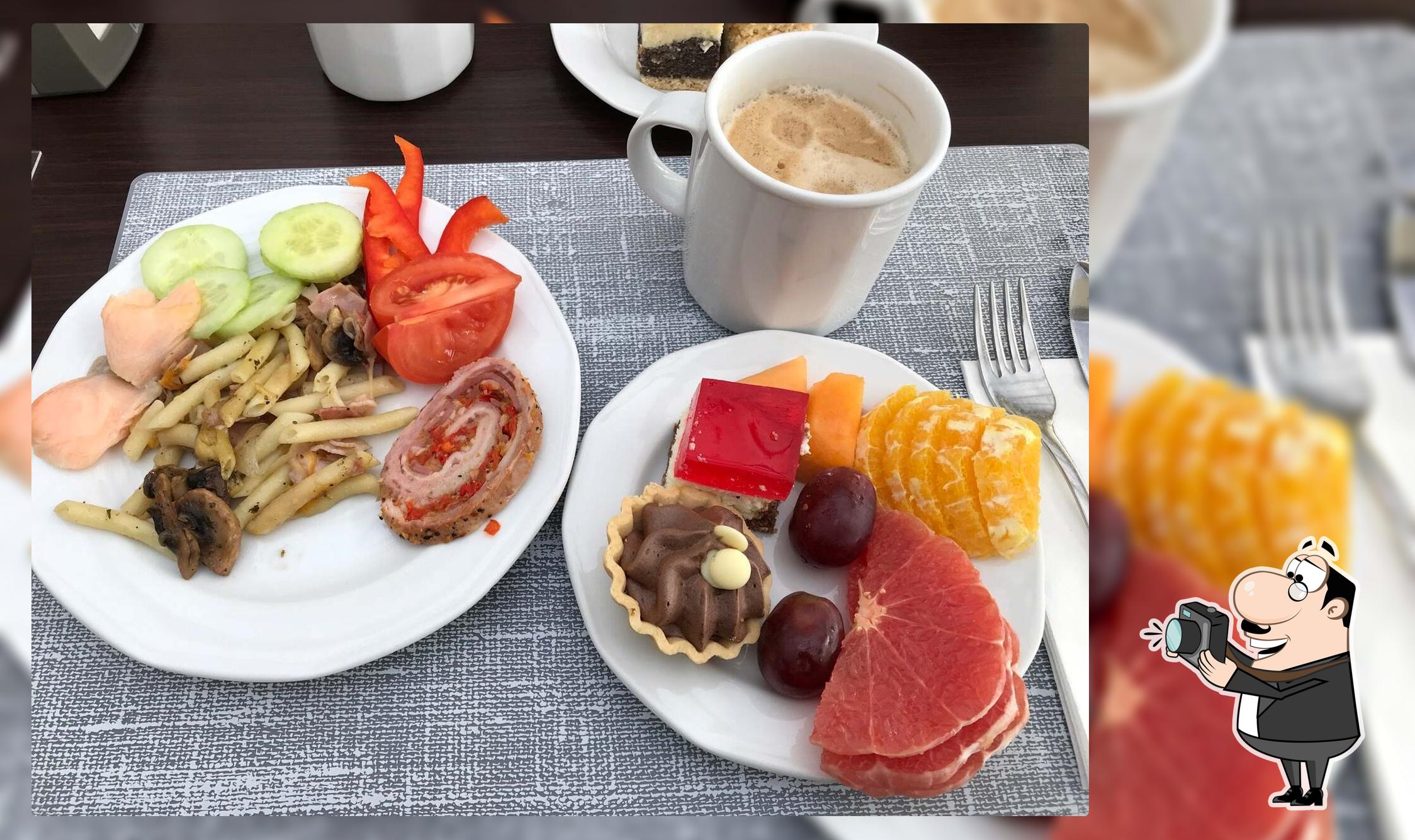 Breakfast - Gdakon 2018