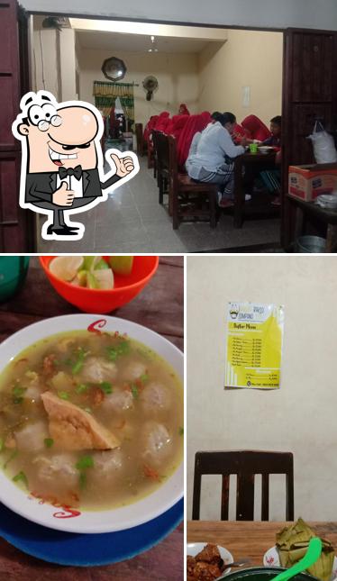 Warung Bakso Simpang Tiga