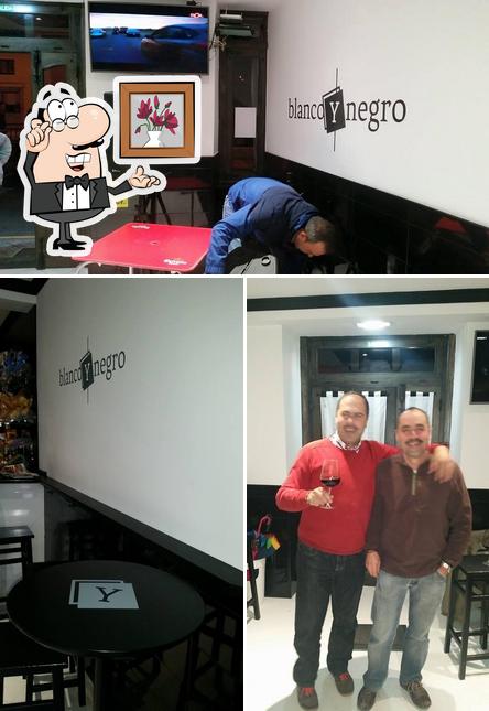 Bar Blanco y Negro