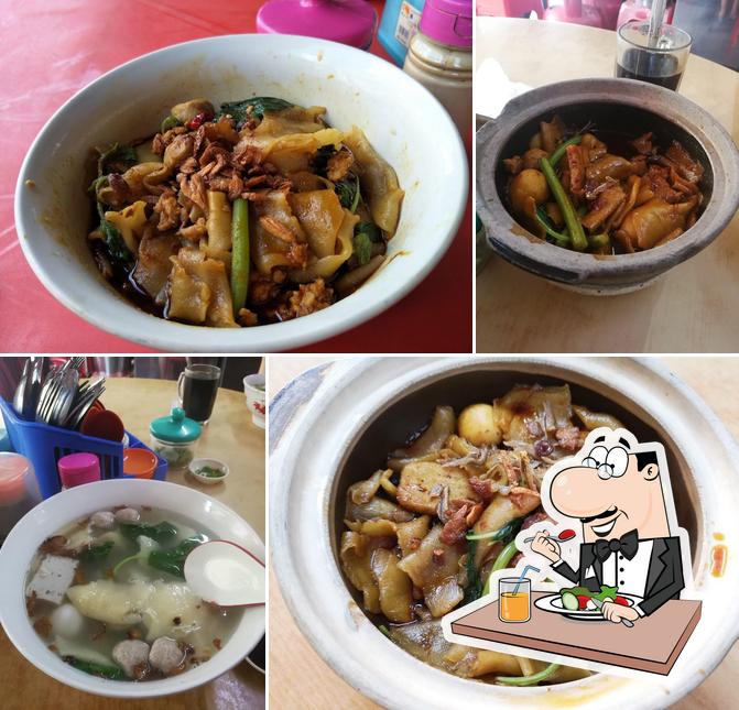 Akak 砂煲鱼鳔面粉粿
