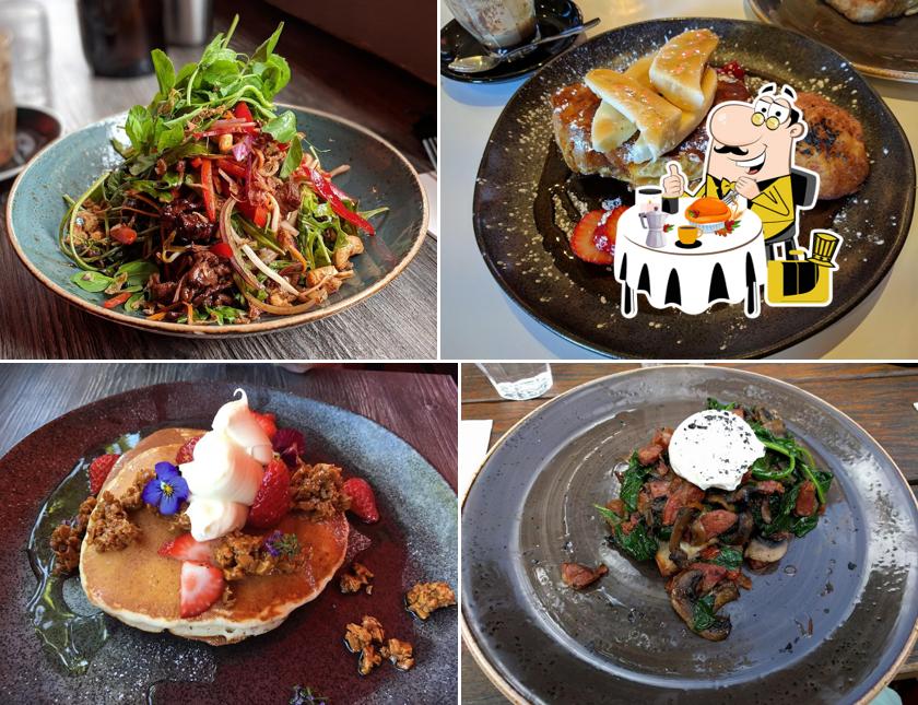 Three Monkeys Cafe